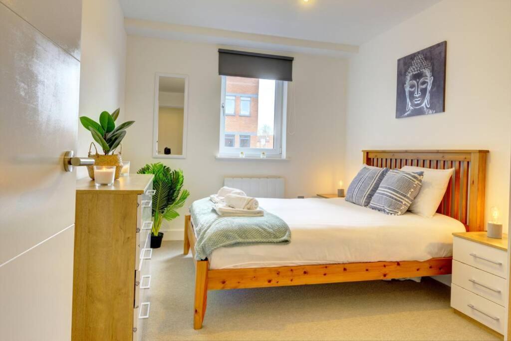 Modern & Stylish 2Br Apartment - Queens House Coventry Dış mekan fotoğraf