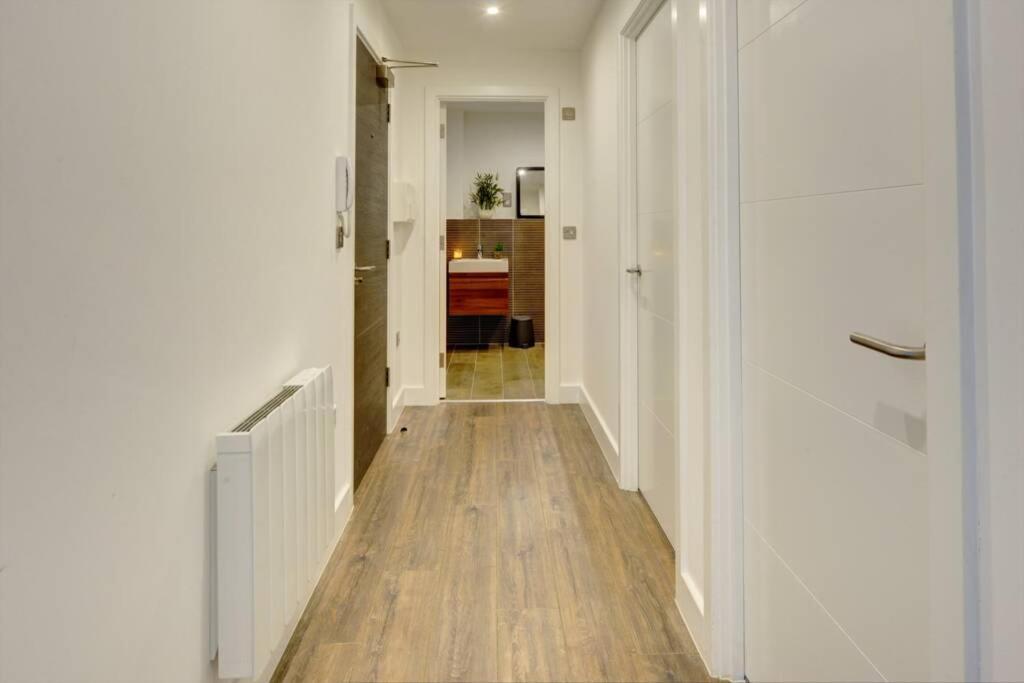 Modern & Stylish 2Br Apartment - Queens House Coventry Dış mekan fotoğraf