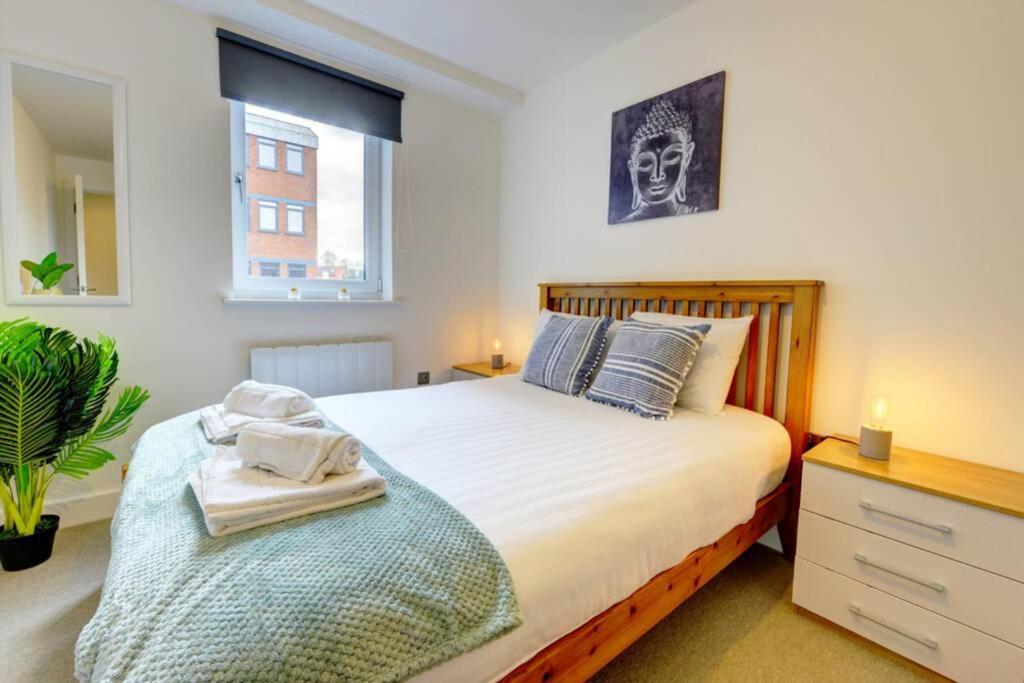Modern & Stylish 2Br Apartment - Queens House Coventry Dış mekan fotoğraf