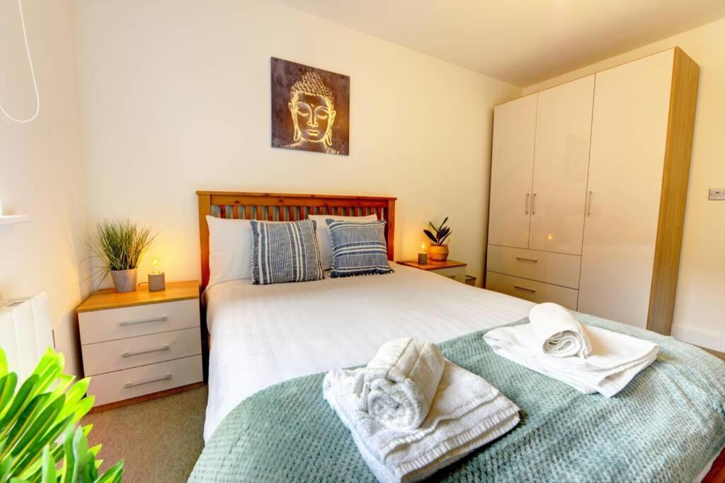 Modern & Stylish 2Br Apartment - Queens House Coventry Dış mekan fotoğraf